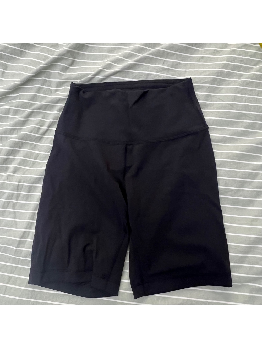 Lululemon wunder train contour fit short 8”